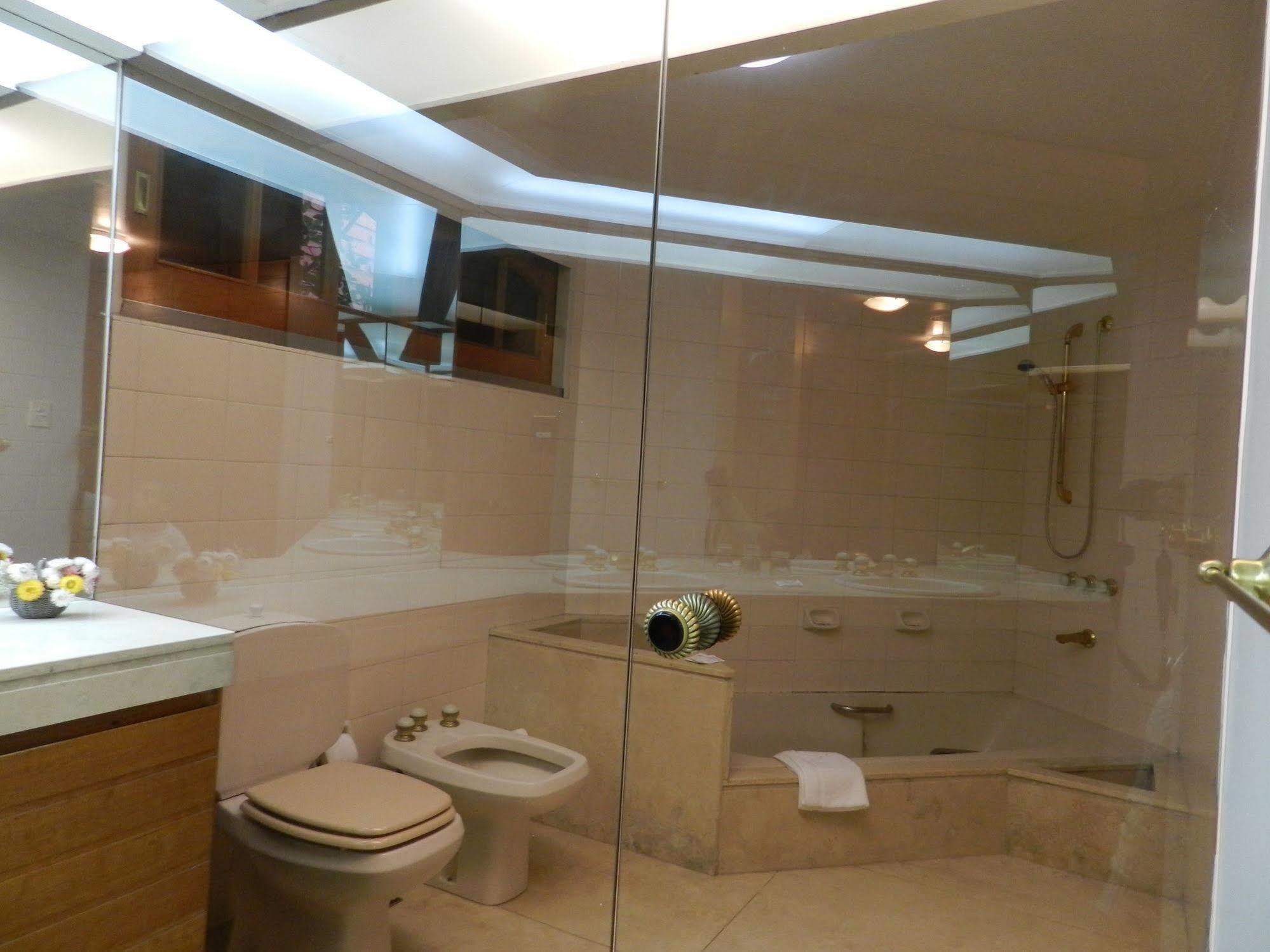 La Casona Del Rio Hotel Neuquén Екстериор снимка