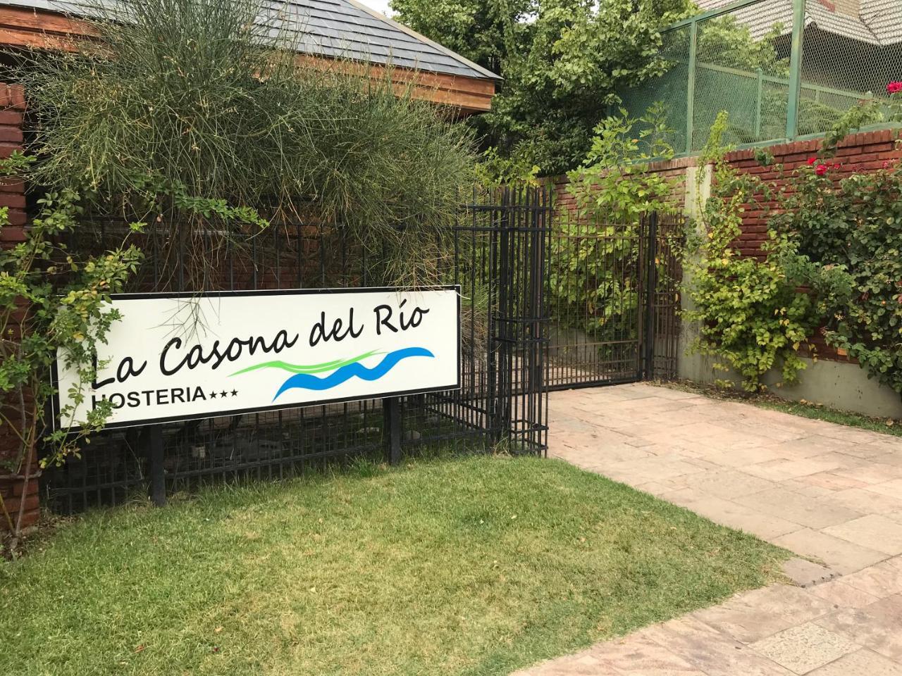 La Casona Del Rio Hotel Neuquén Екстериор снимка