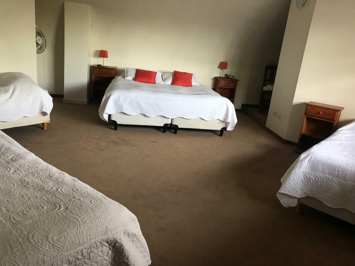 La Casona Del Rio Hotel Neuquén Екстериор снимка
